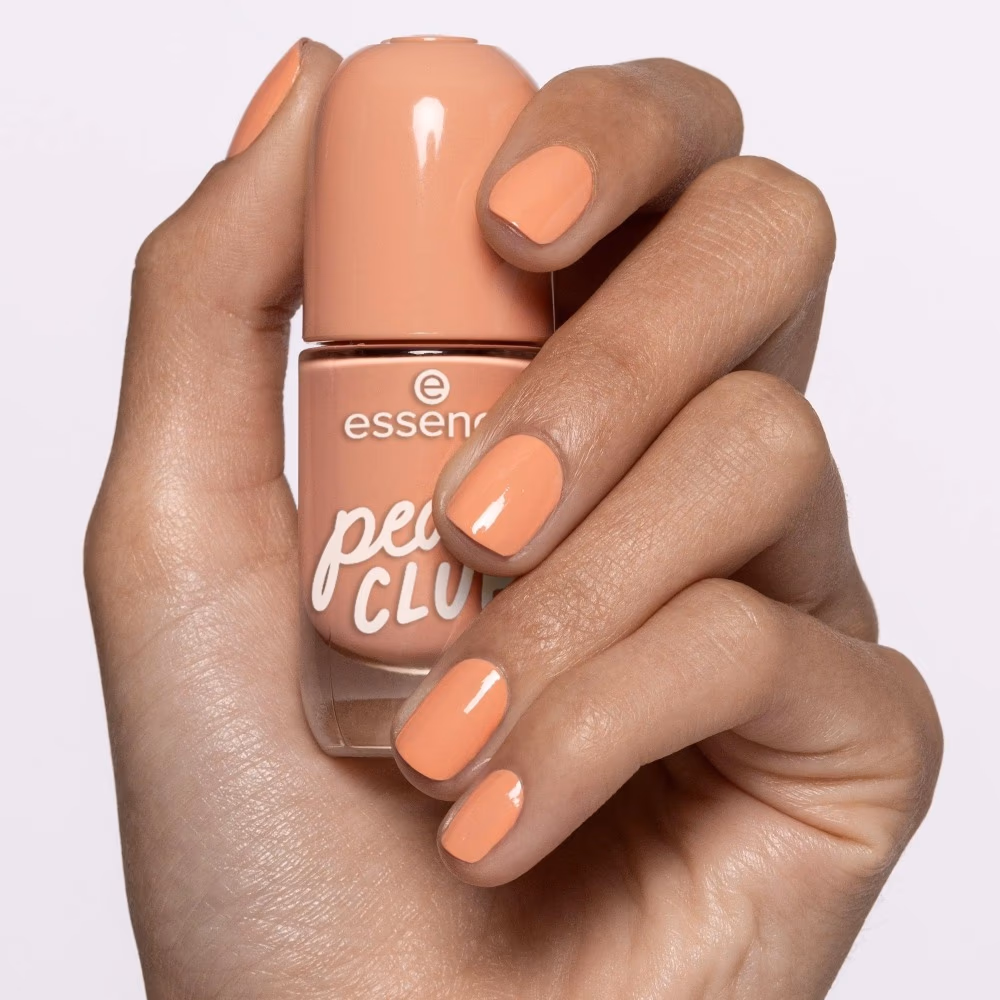 Essence Gel Nail Colour 68 Peach Club – Glossy Long-Lasting Peach Nail Polish 4