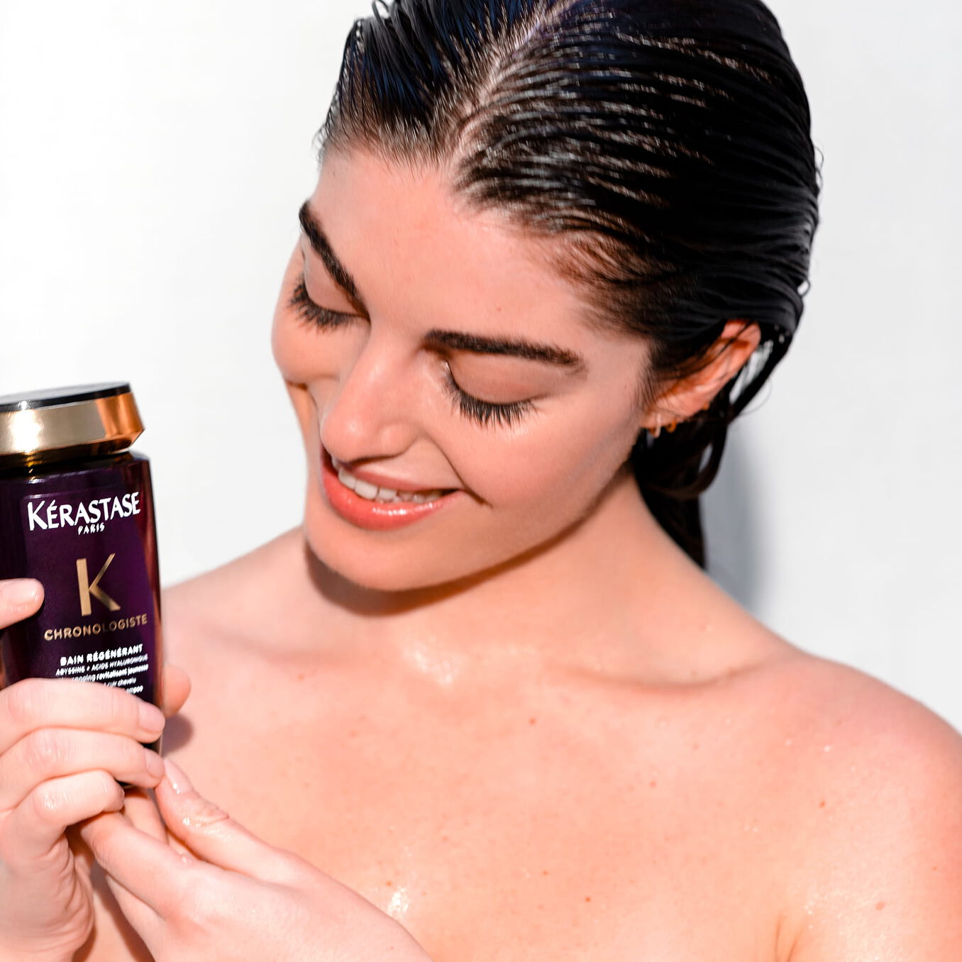 Kerastase Chronologiste Bain Regenerant Shampoo - 250ml 2