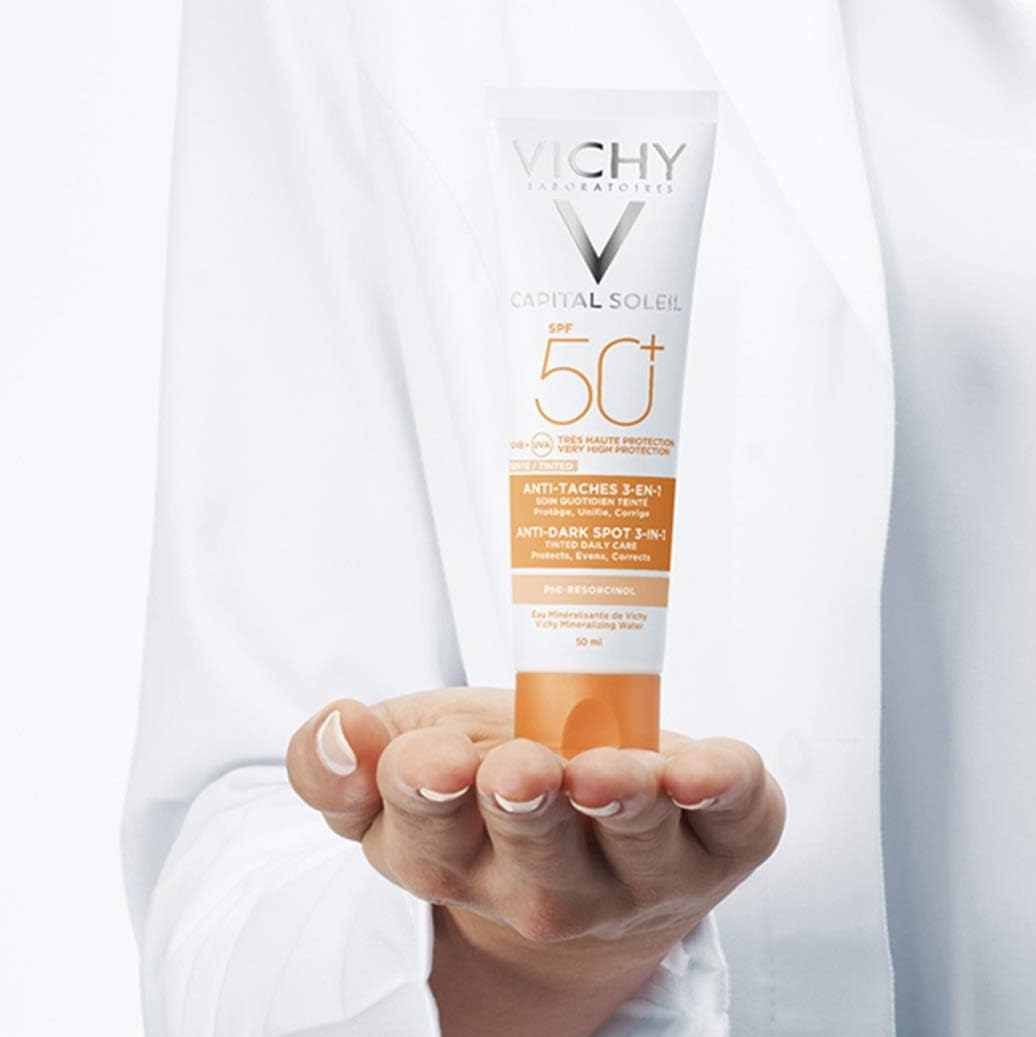 Vichy Mattifying 3 In 1 SPF50+ - 50ml 4